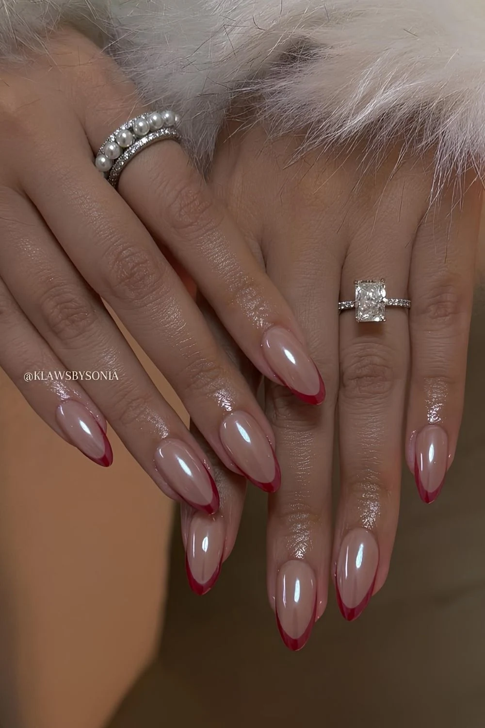 Chrome-rote French Nails