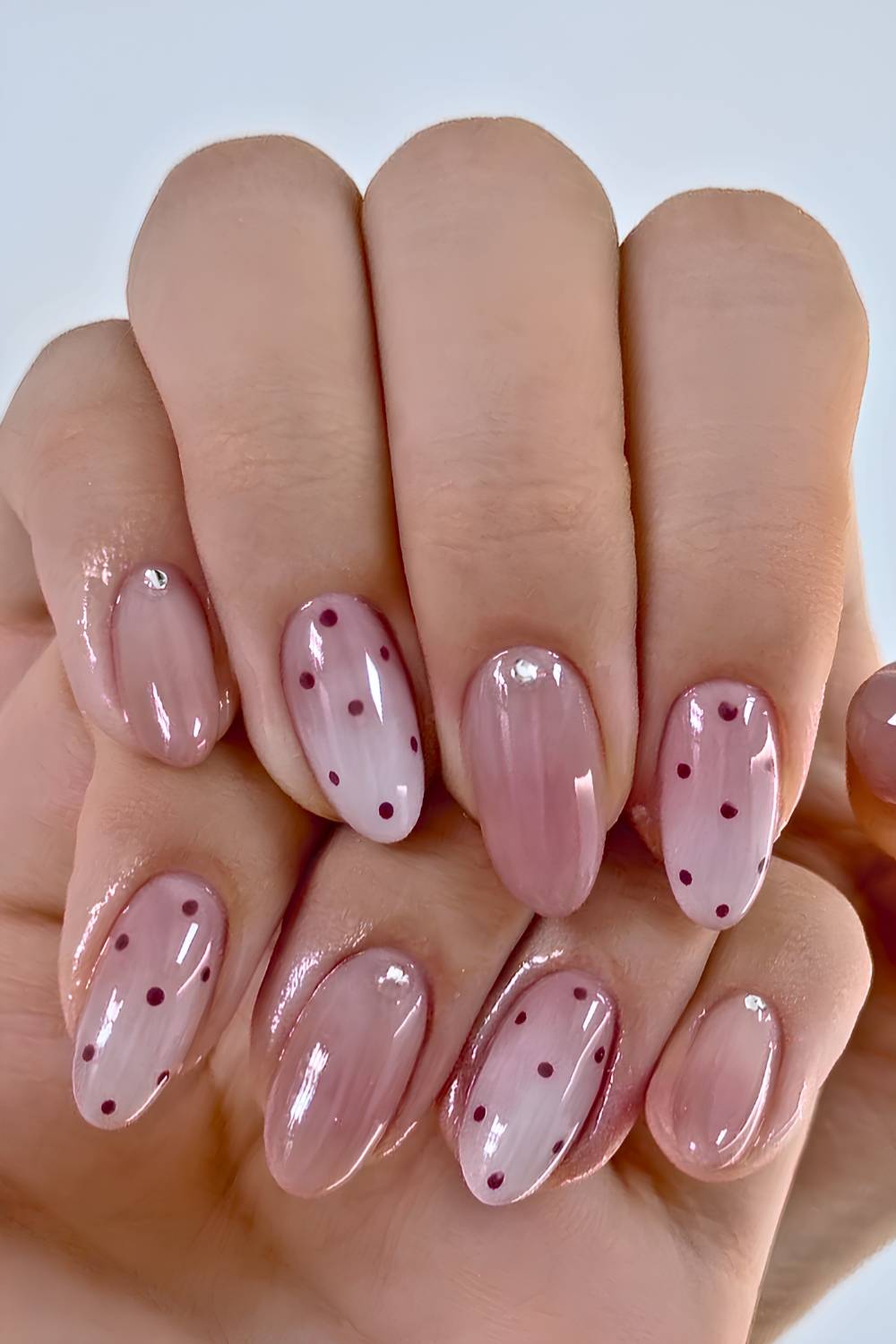 Mauve Farbverlauf mit Polka Dots