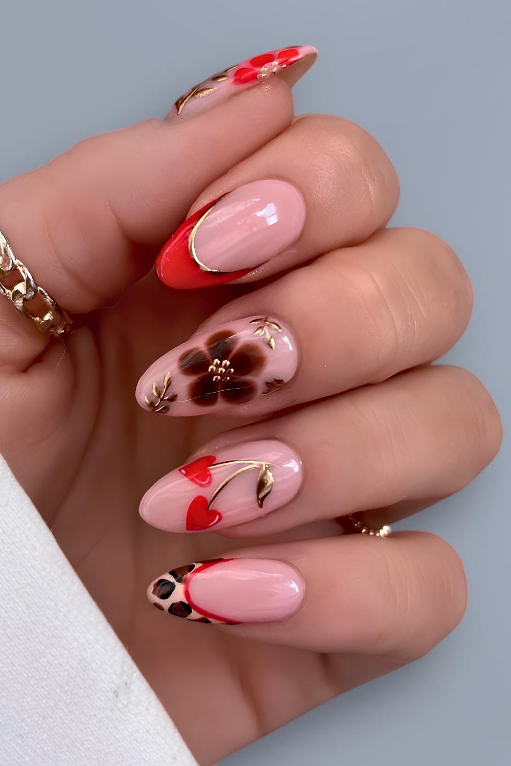 Rote French Naegel mit Animal Print und Herzkirschen