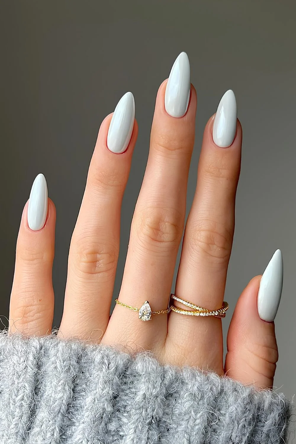 Babyblaue Chrome-Nägel