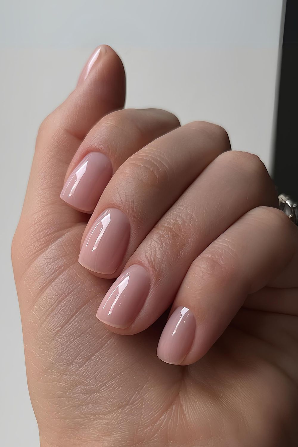 Glänzende rosa Soap-Nägel