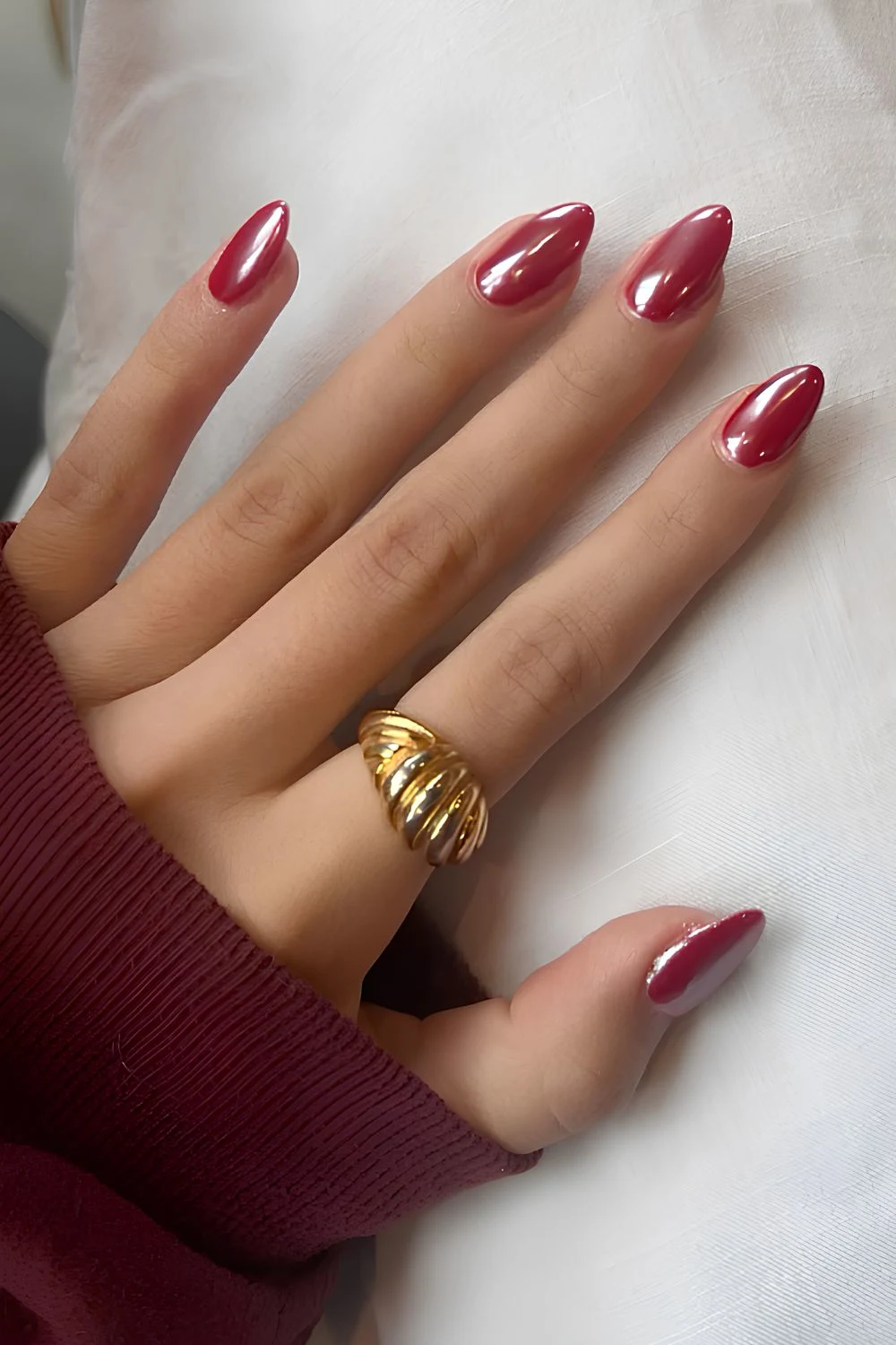 Kirschrote Glazed-Mani