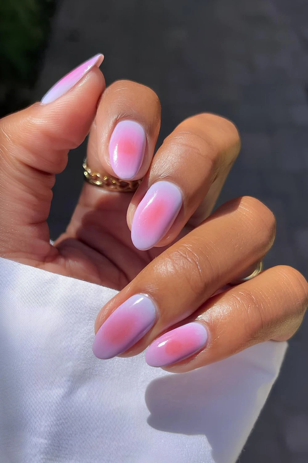 Lila-Rosa-Aura-Nägel