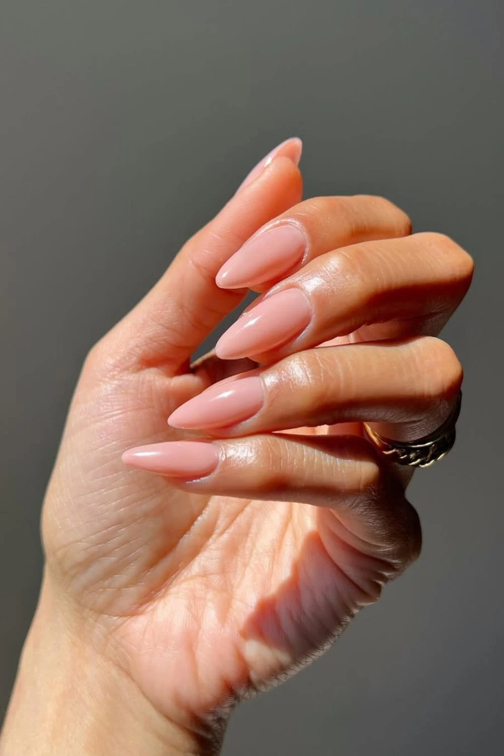 Neutrale Nagelfarbe