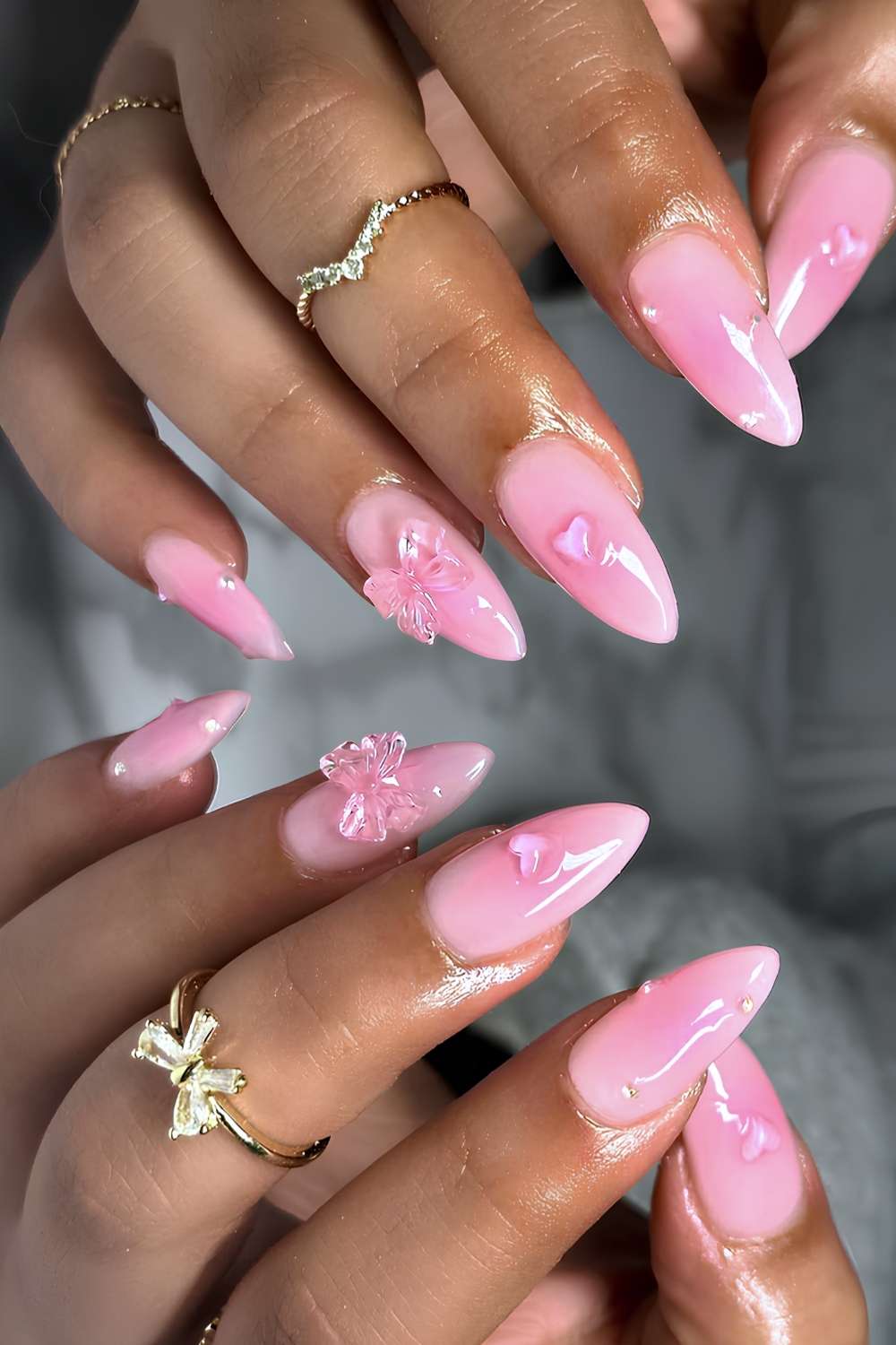 Pink Aura Naegel mit 3D Schleifen und Herzen