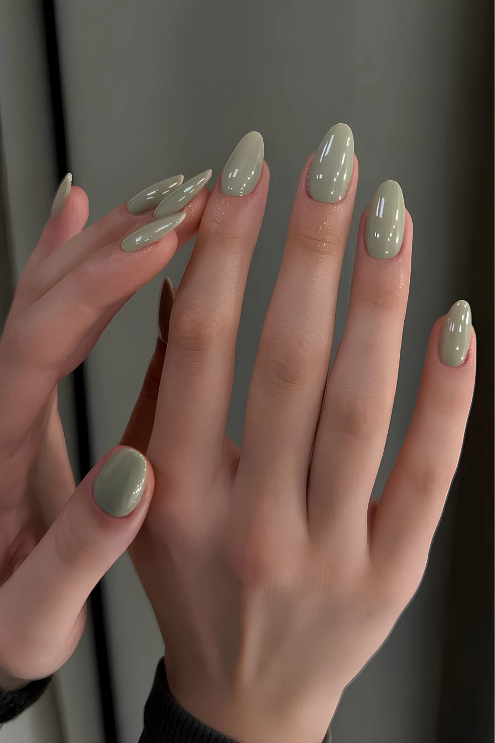 Salbeigrüne Nägel
