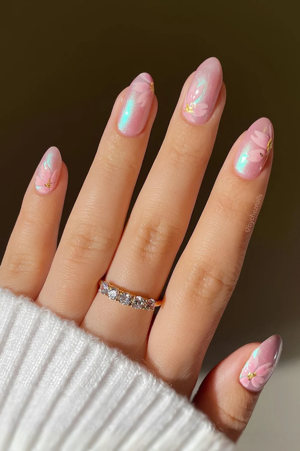 Satin-Pink N&auml;gel mit Sakura-Design