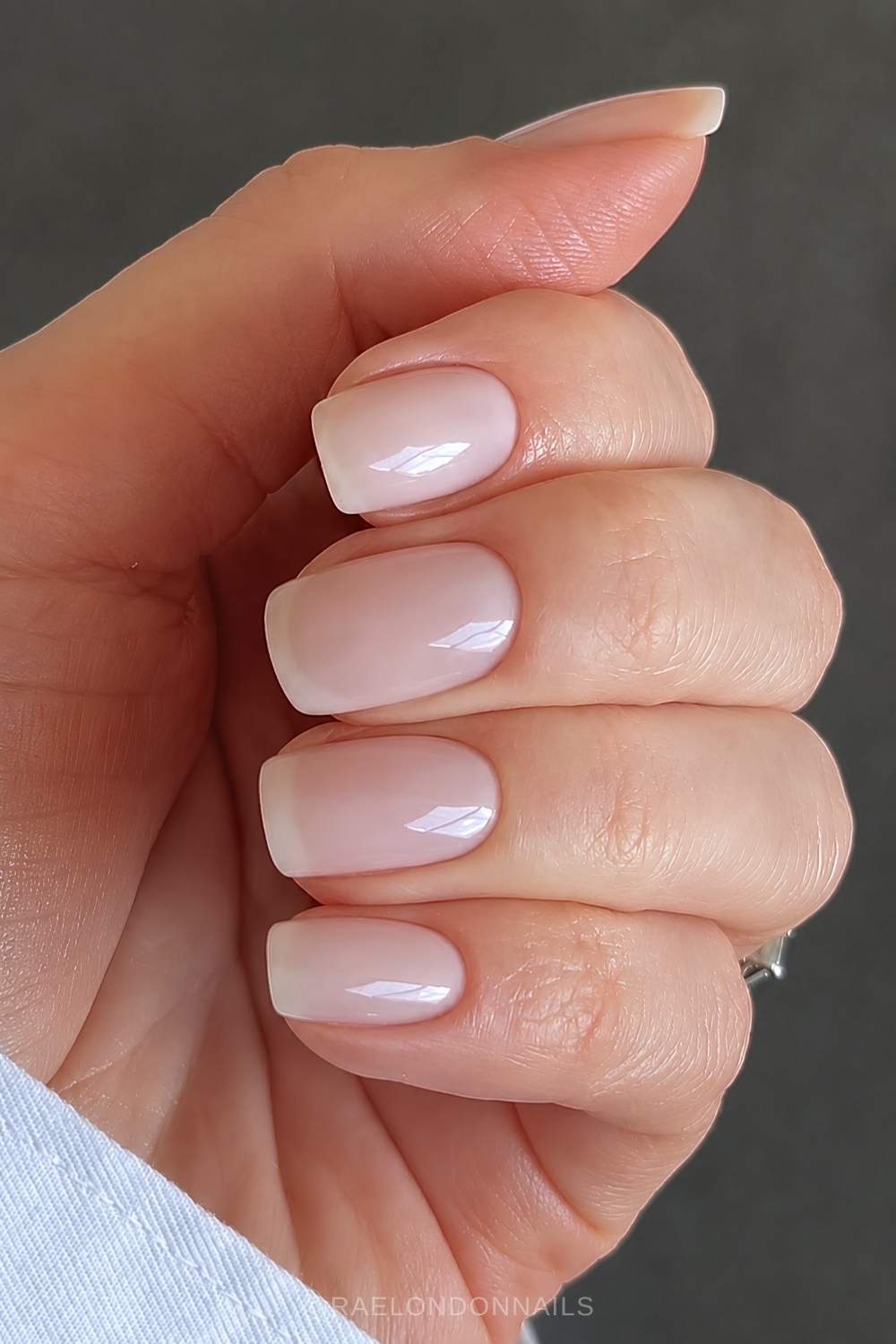 Squoval Invisible French Naegel