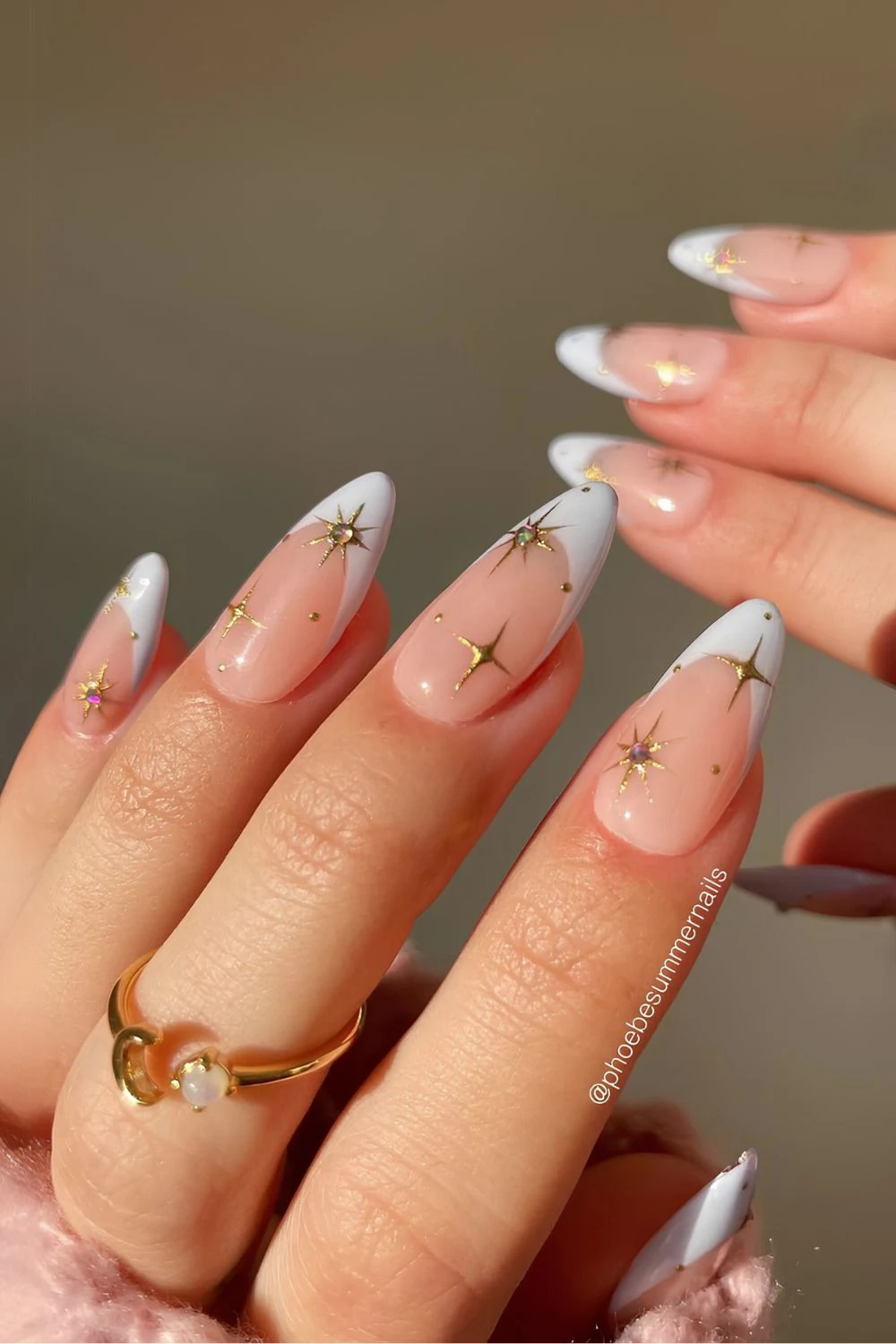 Weiße Celestial-French-Maniküre