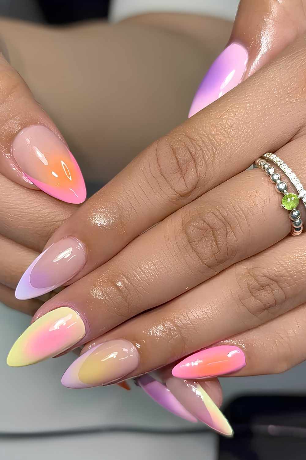 Bunte Pastell Aura Manikuere