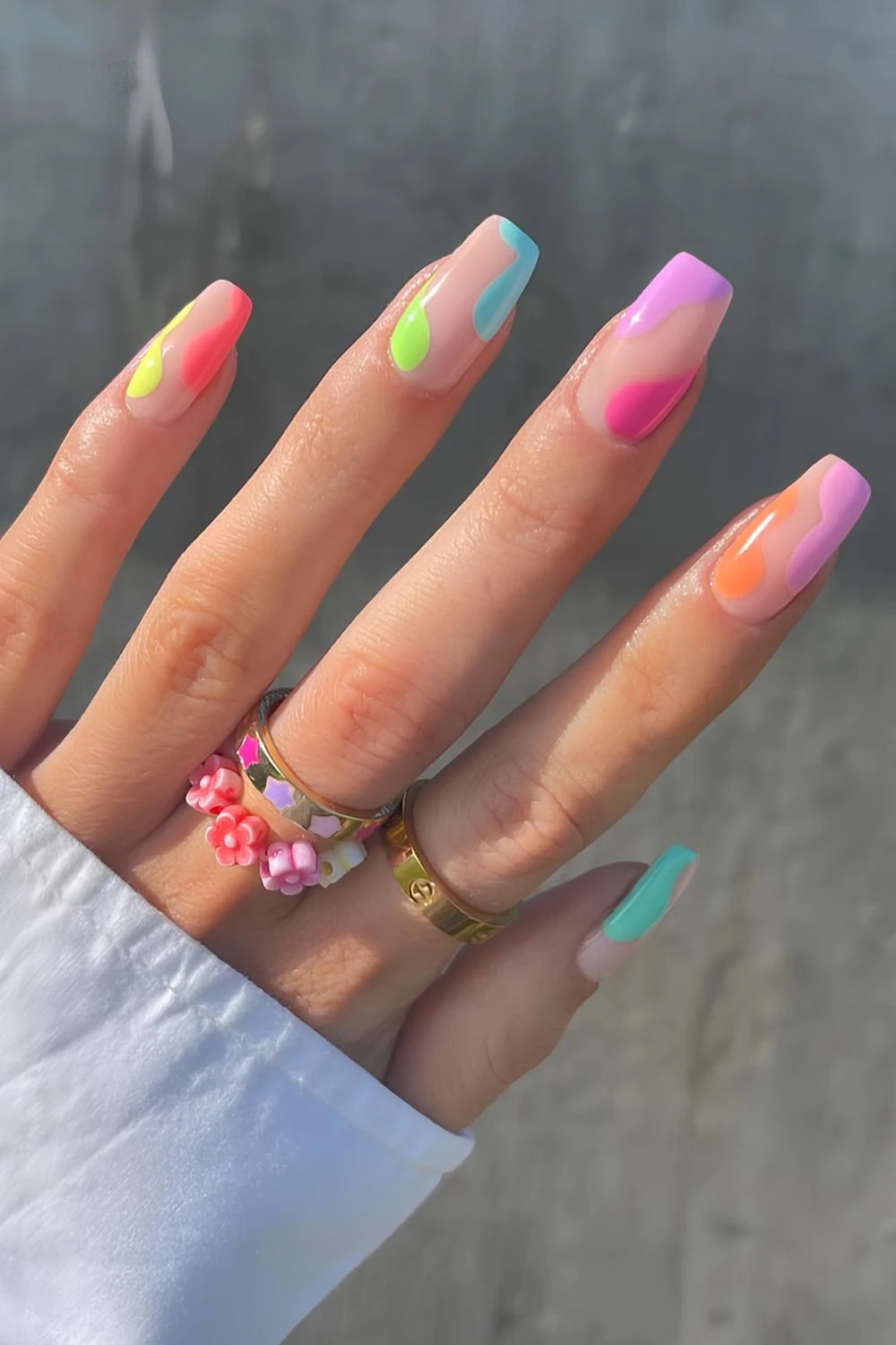 Bunte Swirl Nägel