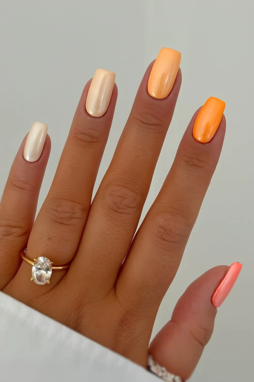 Chrome-Pfirsich-Farbverlauf-Nägel