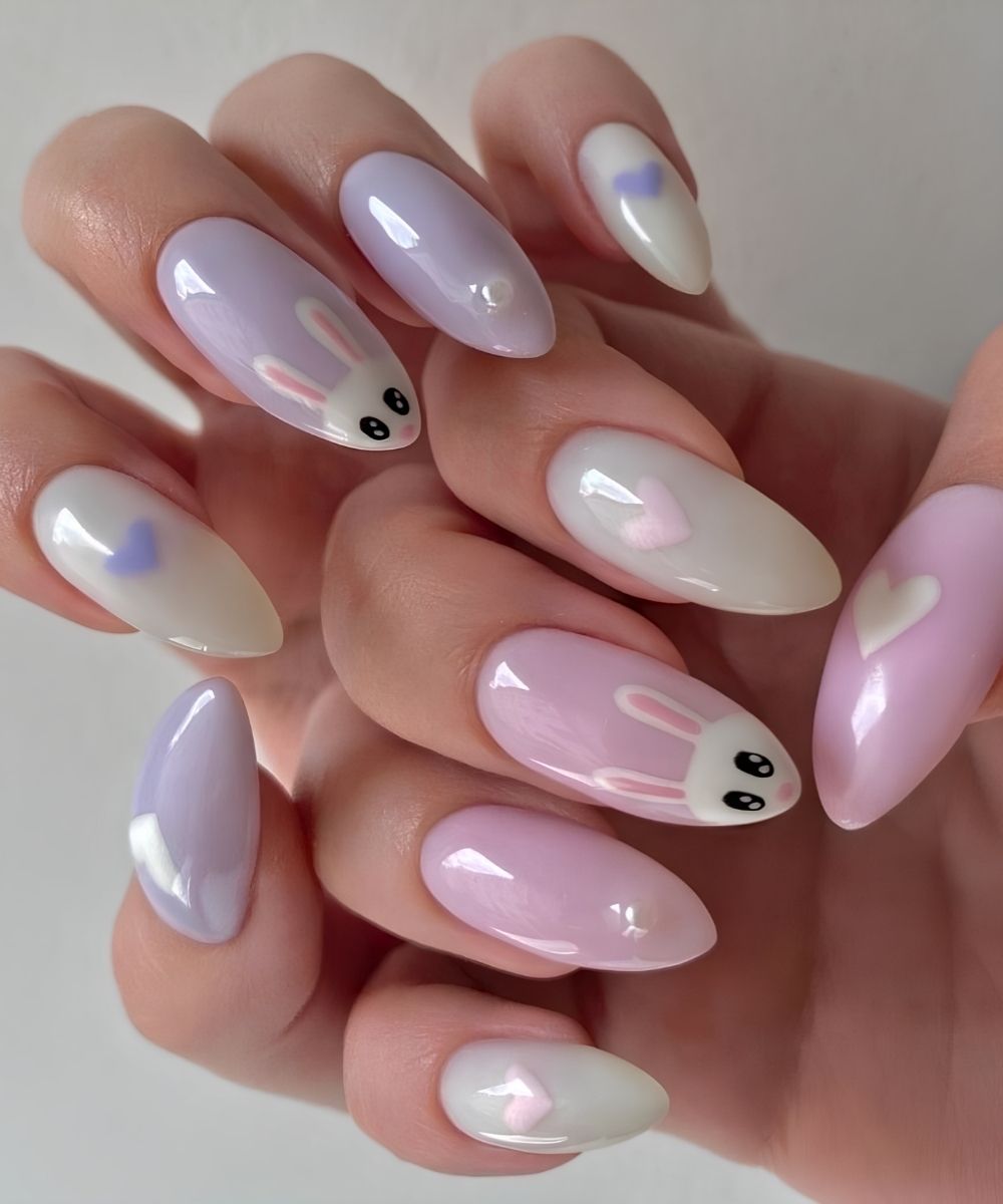 Lila rosa Naegel mit Osterhasen