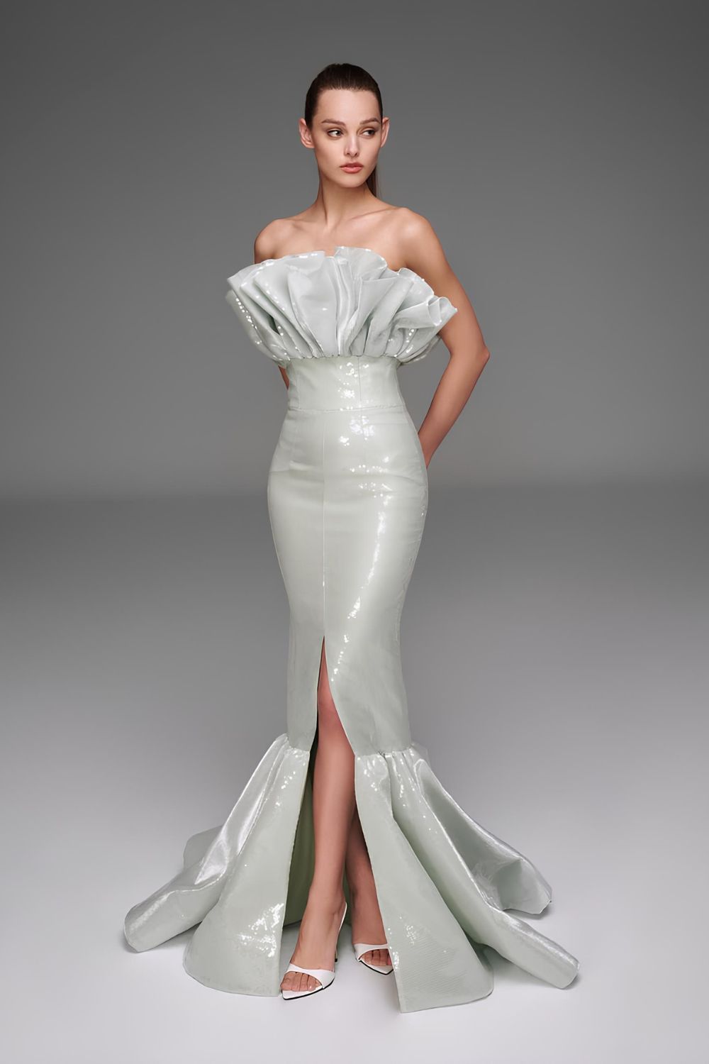 Mintgrünes Pailletten-Abiballkleid mit geformtem Oberteil und Meerjungfrauen-Silhouette
