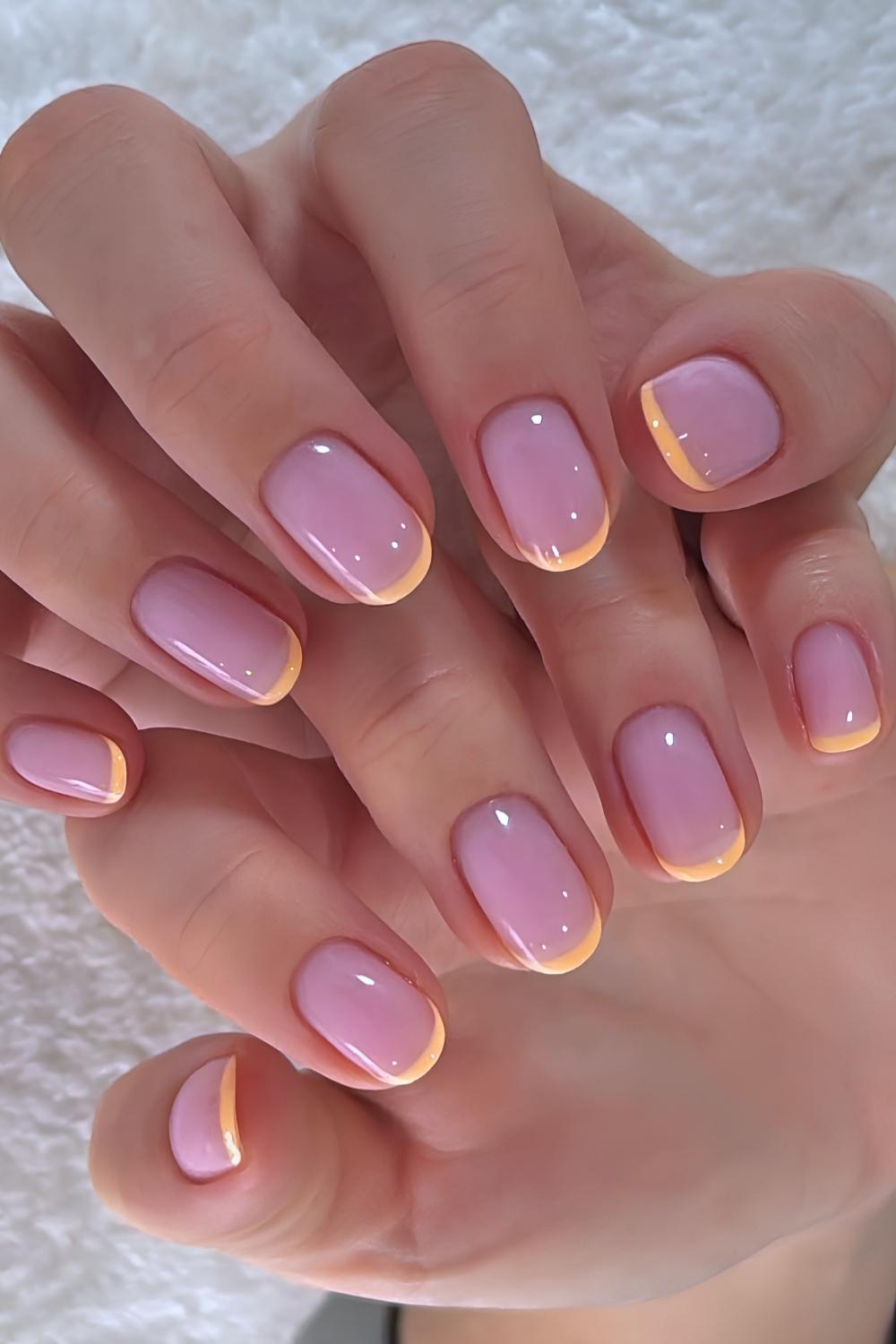 Pfirsich Micro French Tip Manikuere