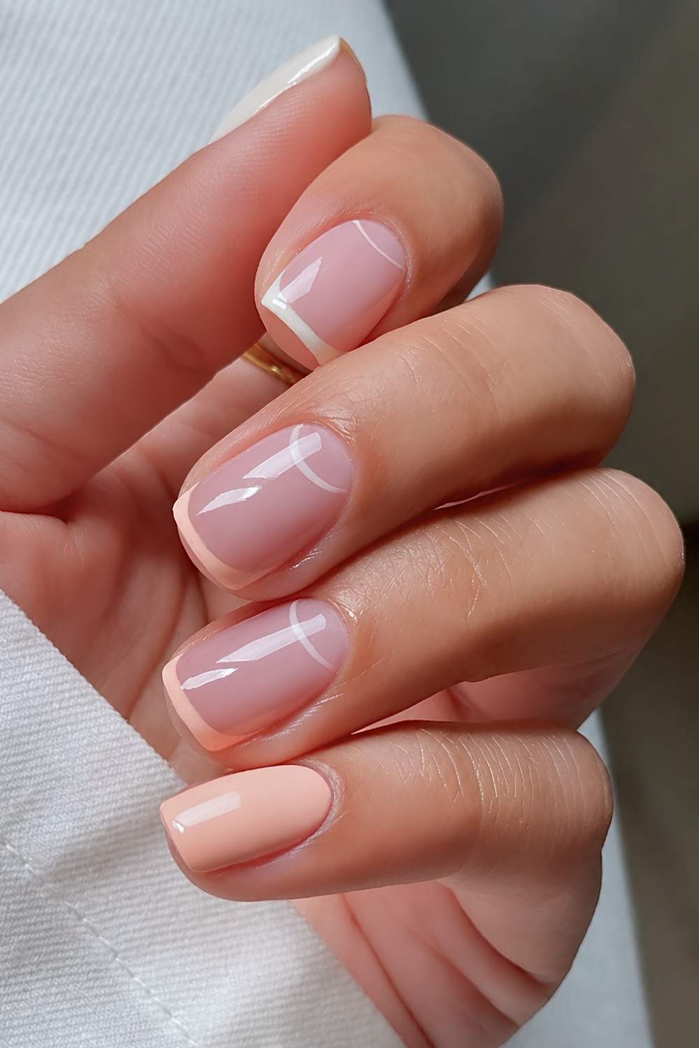 Pfirsich Naegel mit Half Moon Art