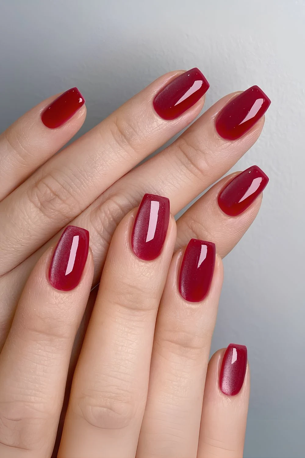 Rote Cat-Eye-N&auml;gel