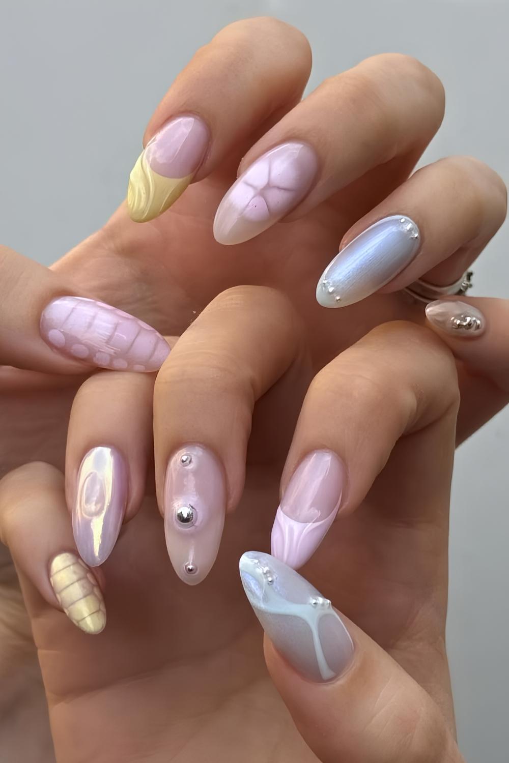 Sanfte Pastell Mani mit Blooming Gel Details