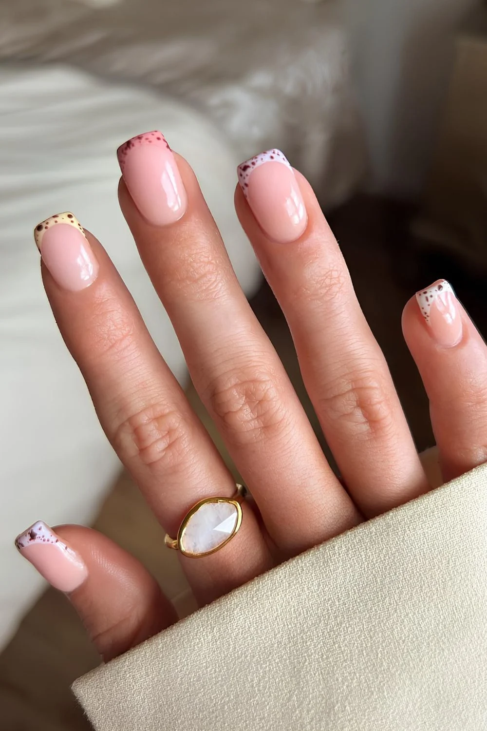 Kurze Mini-Egg-French-N&auml;gel