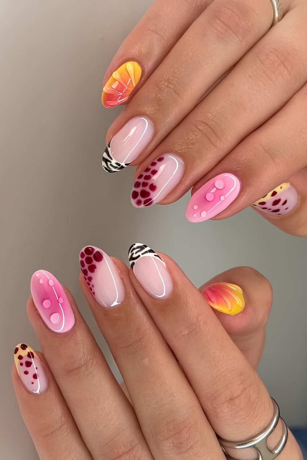 Bunte Mix-and-Match-Almond-Mani