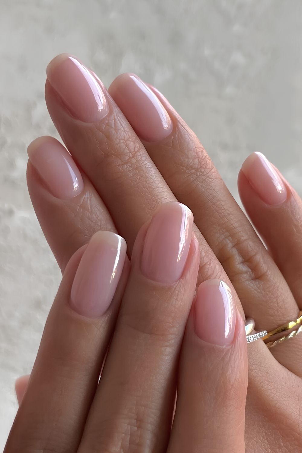 Hellrosa Watery Nails