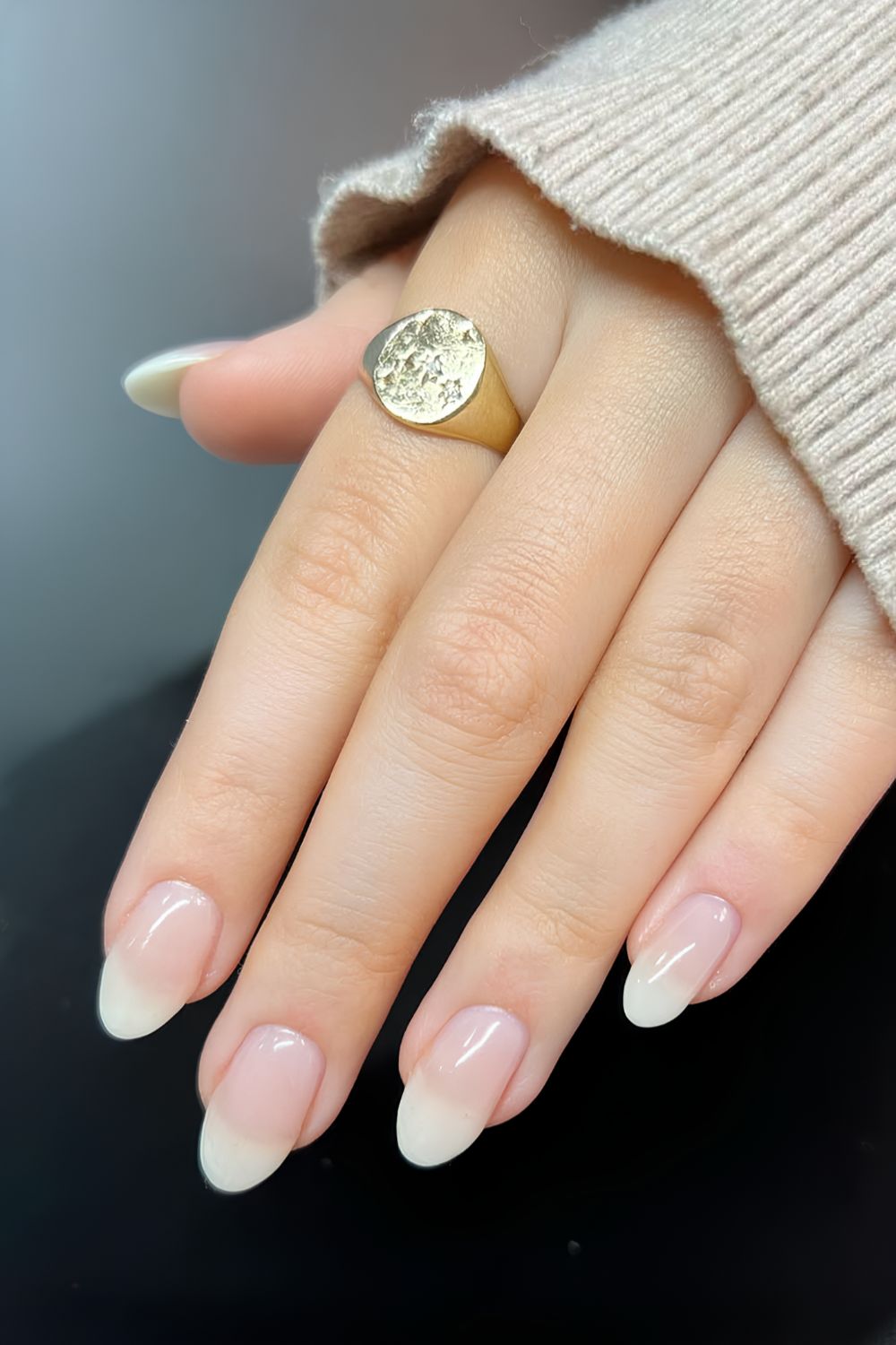 Zarte American Manicure in Off-White