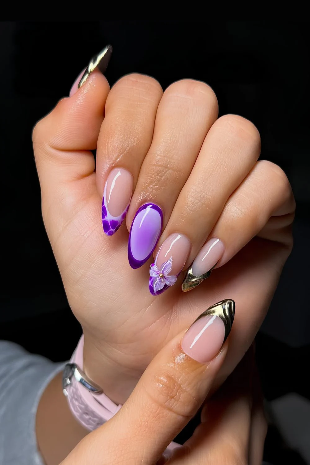 Lila-und-Gold Mix-and-Match-Mani