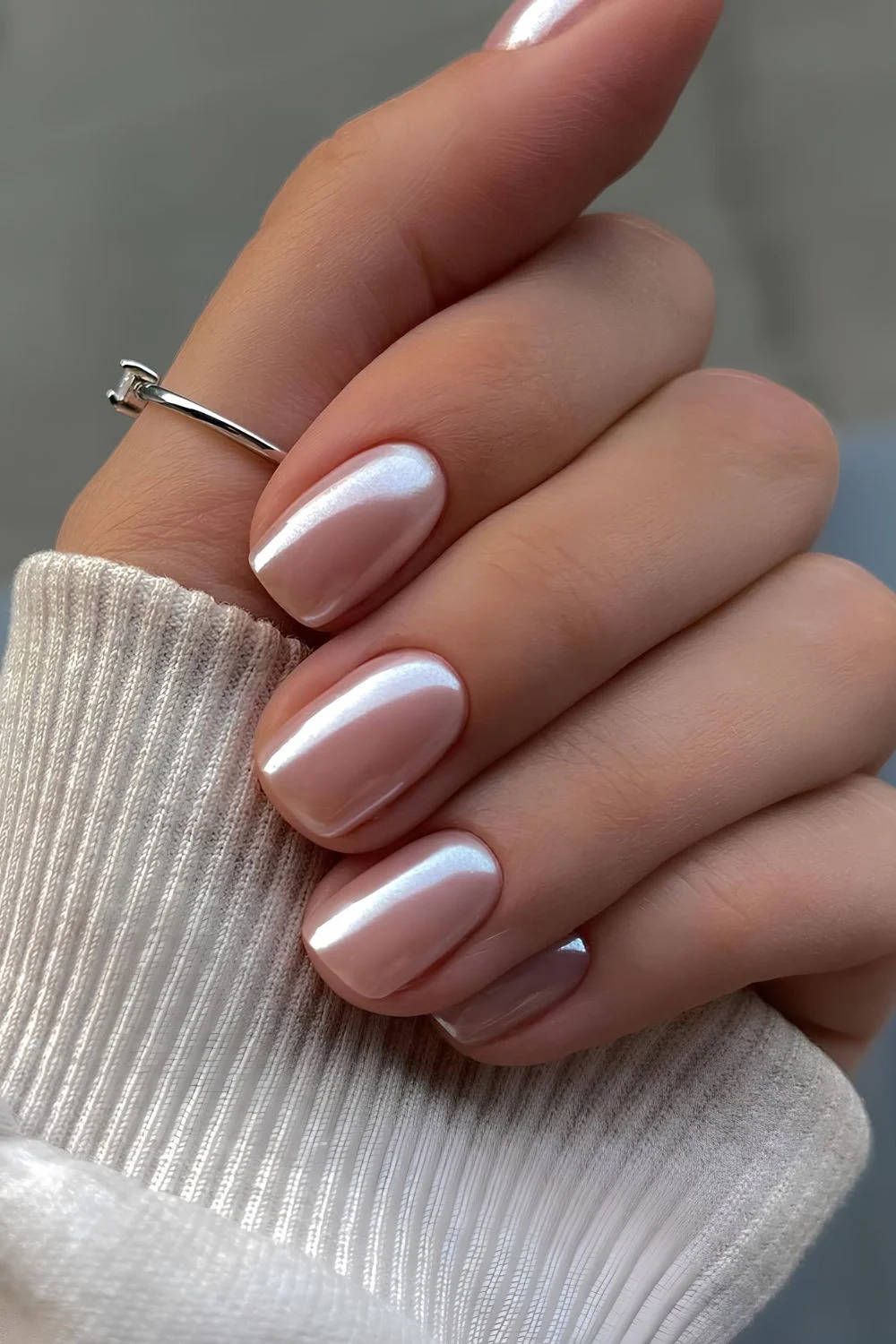 Neutral-pinke Chrome-Nägel