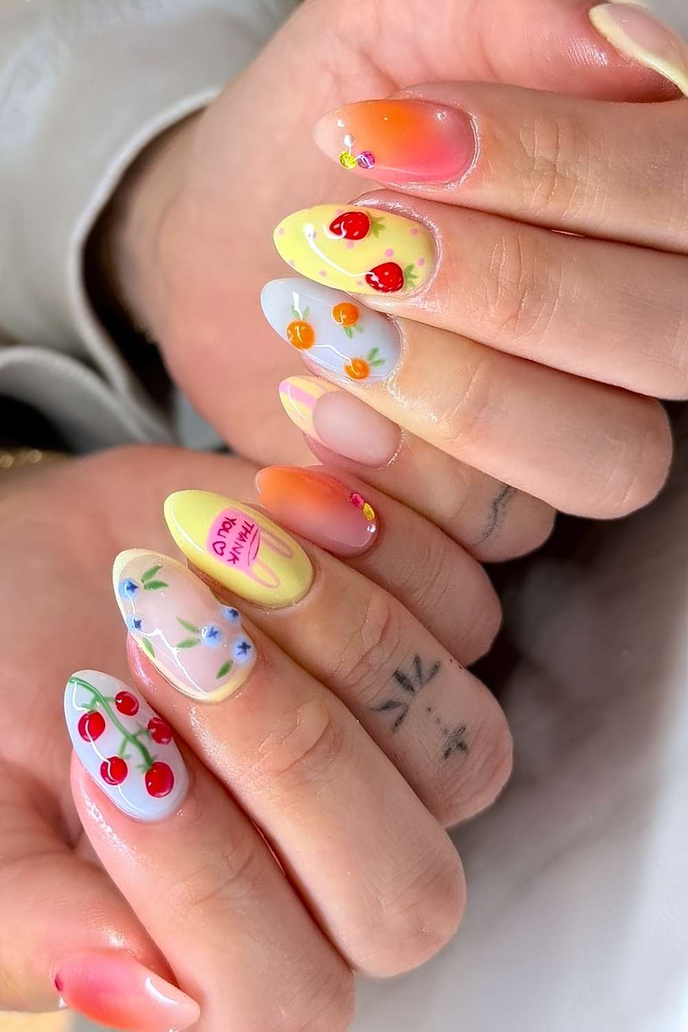 Bunte Picknick Naegel