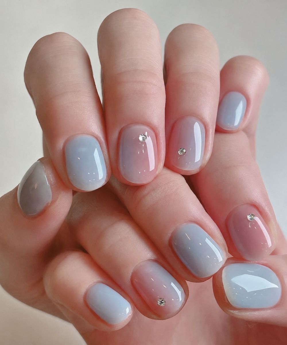 Babyblaue Jelly Naegel mit Schmucksteinen