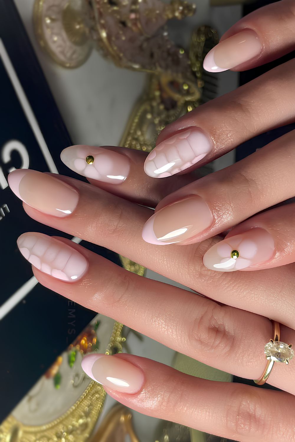 Hellrosa Mix-and-Match-Nägel