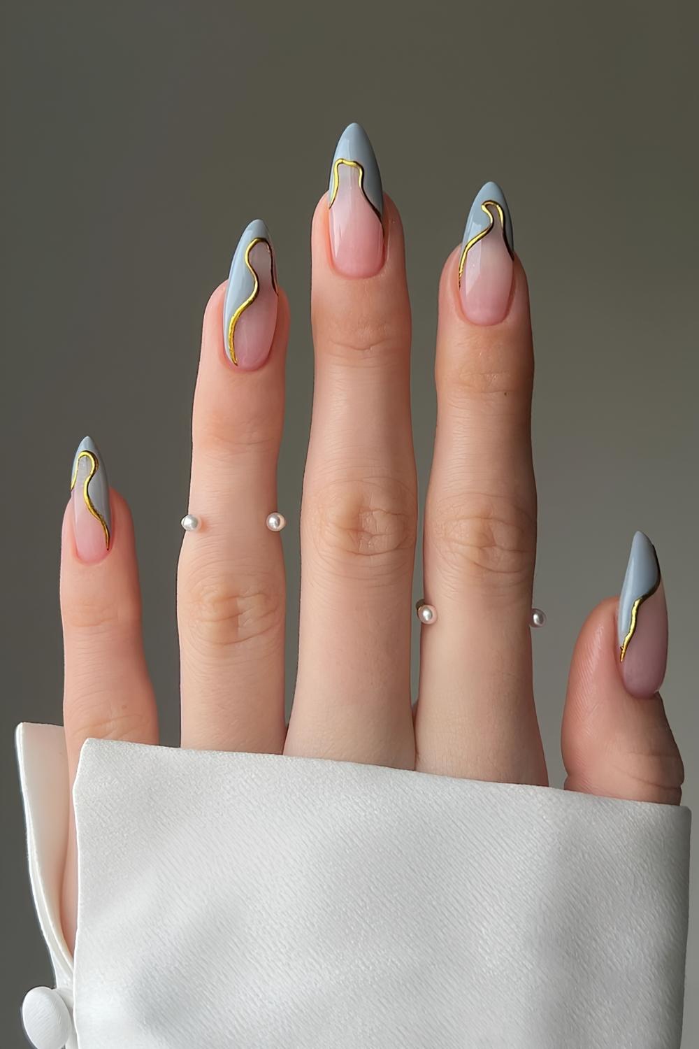 Schiefergraue Abstract-French-Nägel