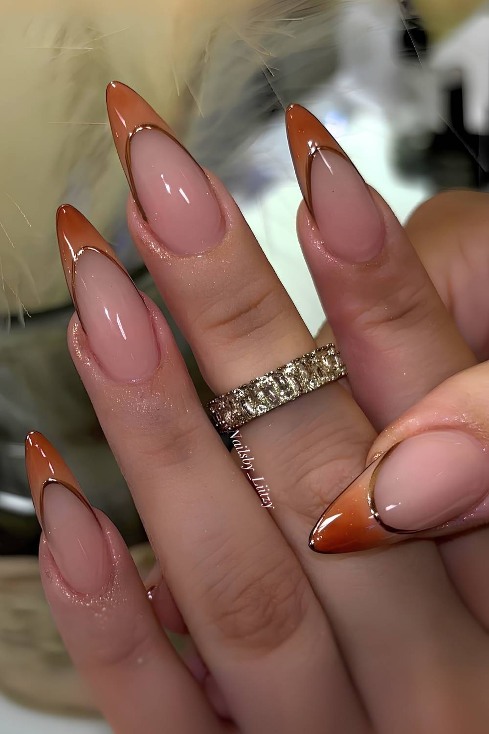 Burnt Orange French Nails mit Gold