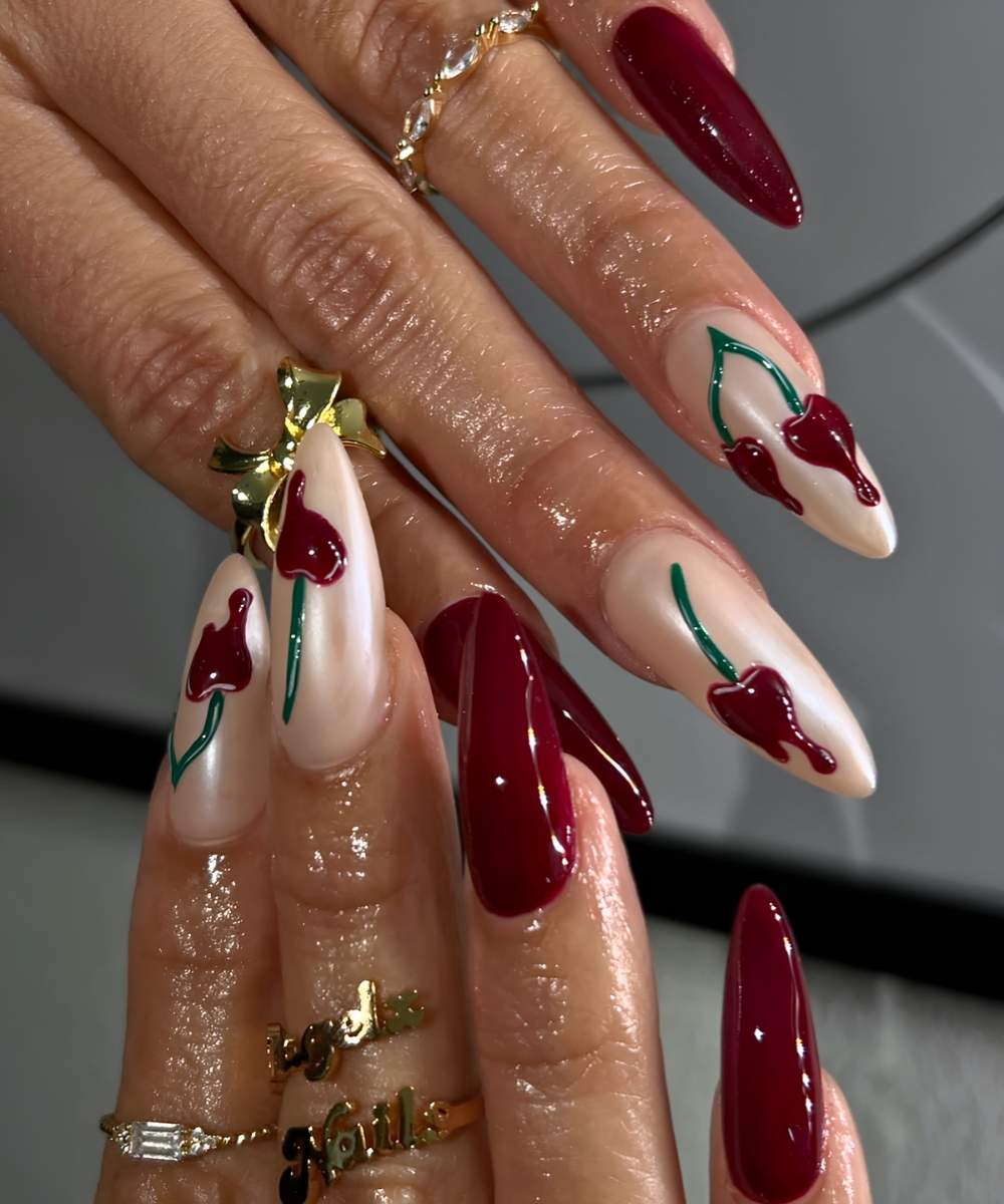 Dunkel Rot Mani mit Schmelzende Kirsch Art