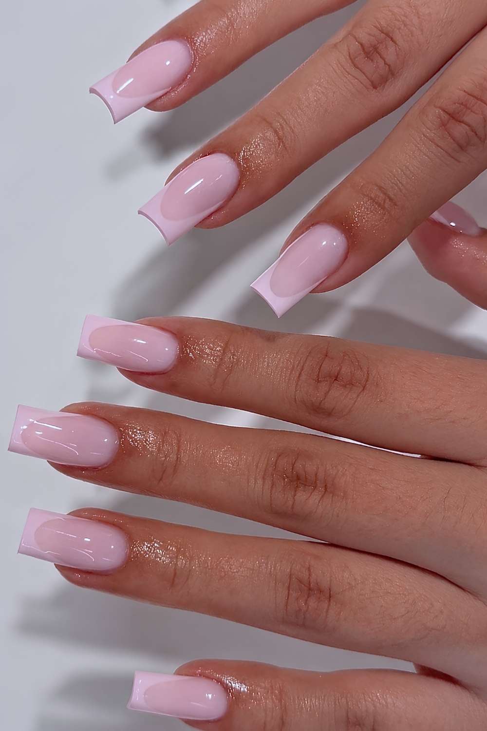 Eckige Pink auf Pink French Naegel