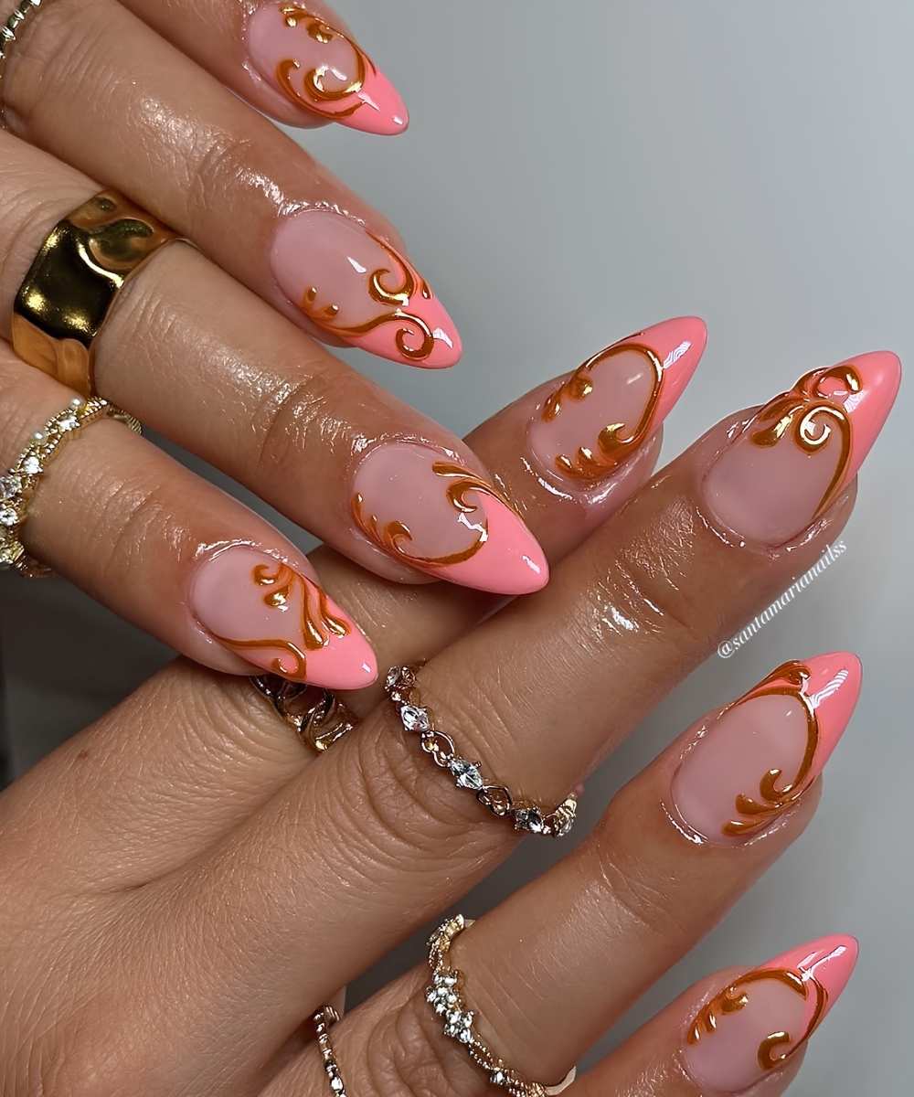 Korallen French Nails mit Goldenen Swirls