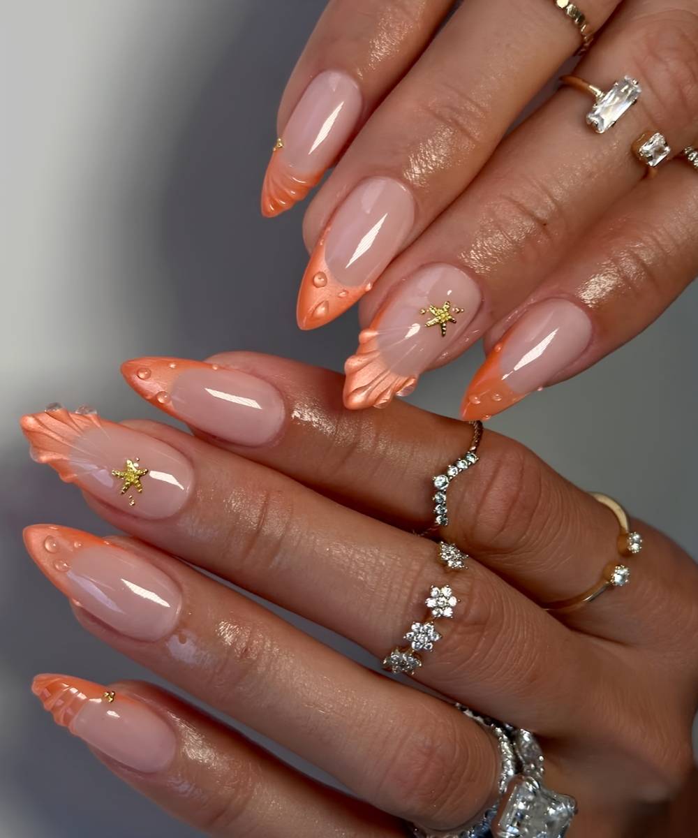 Orange Cat Eye French Nails mit Seestern