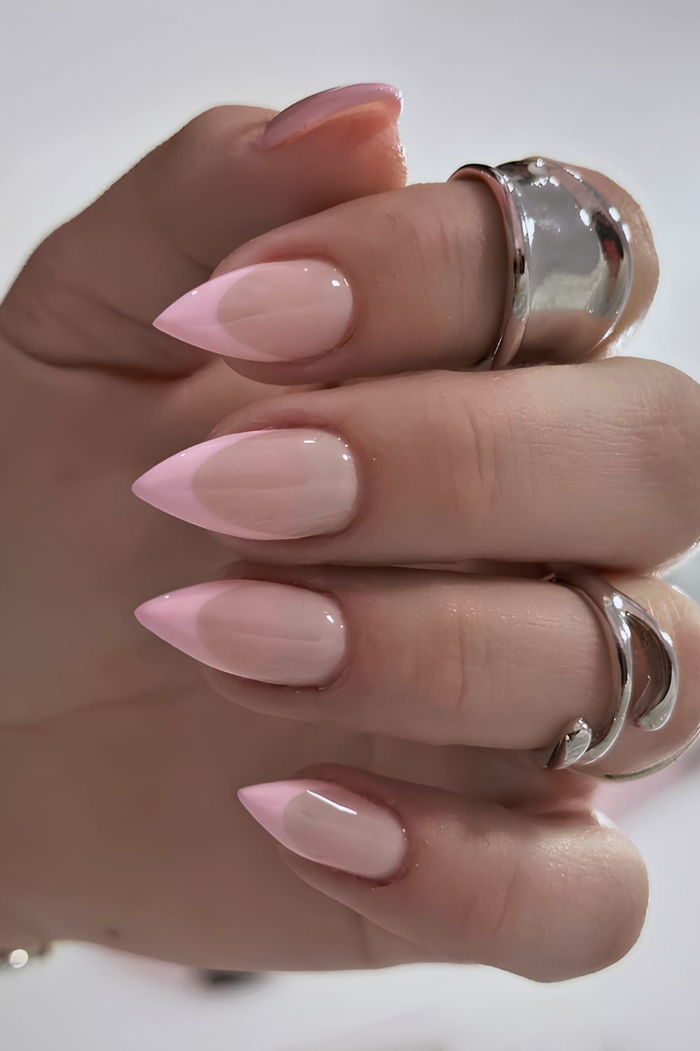 Pinke Stiletto French Naegel