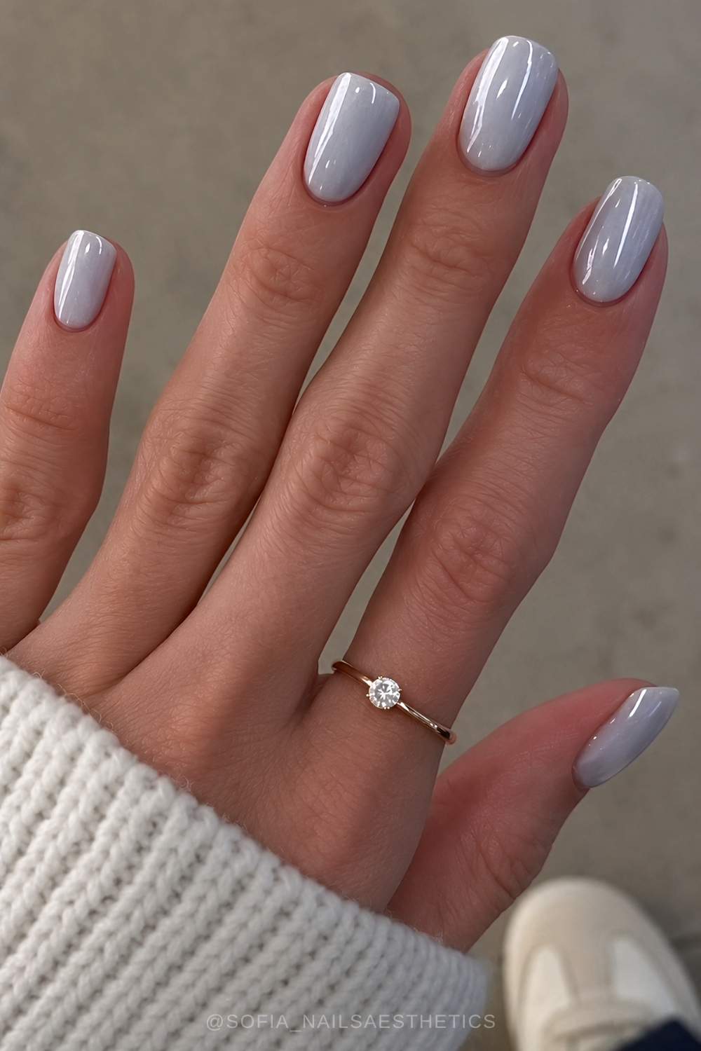 Babyblaue Chrome Naegel