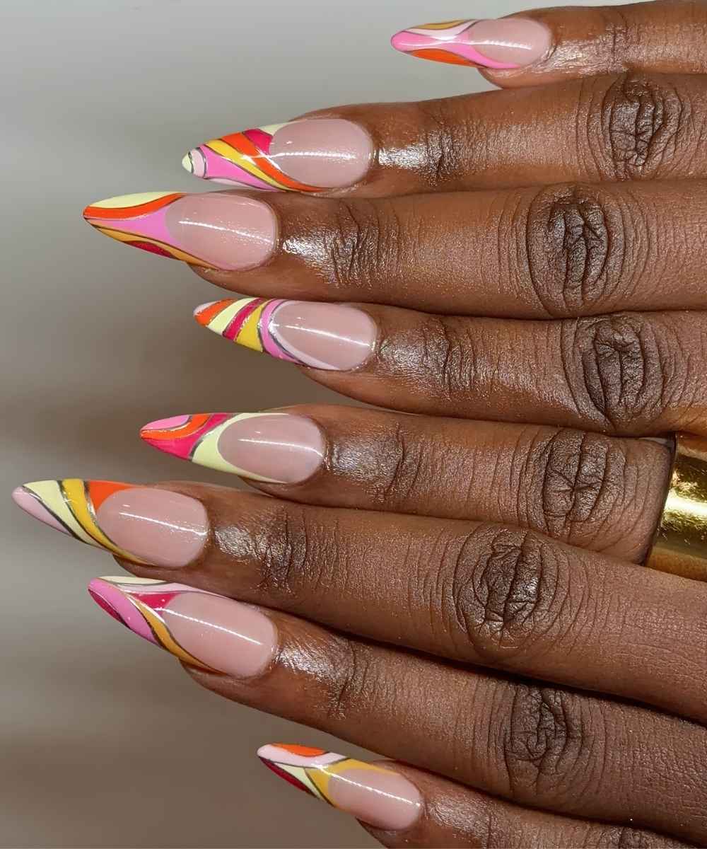 Bunte Pucci French Naegel mit Metallic Details