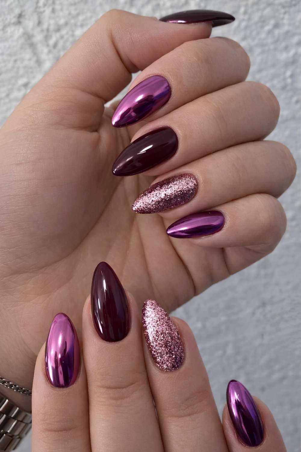 Lila Winter Naegel mit verschiedenen Finishes
