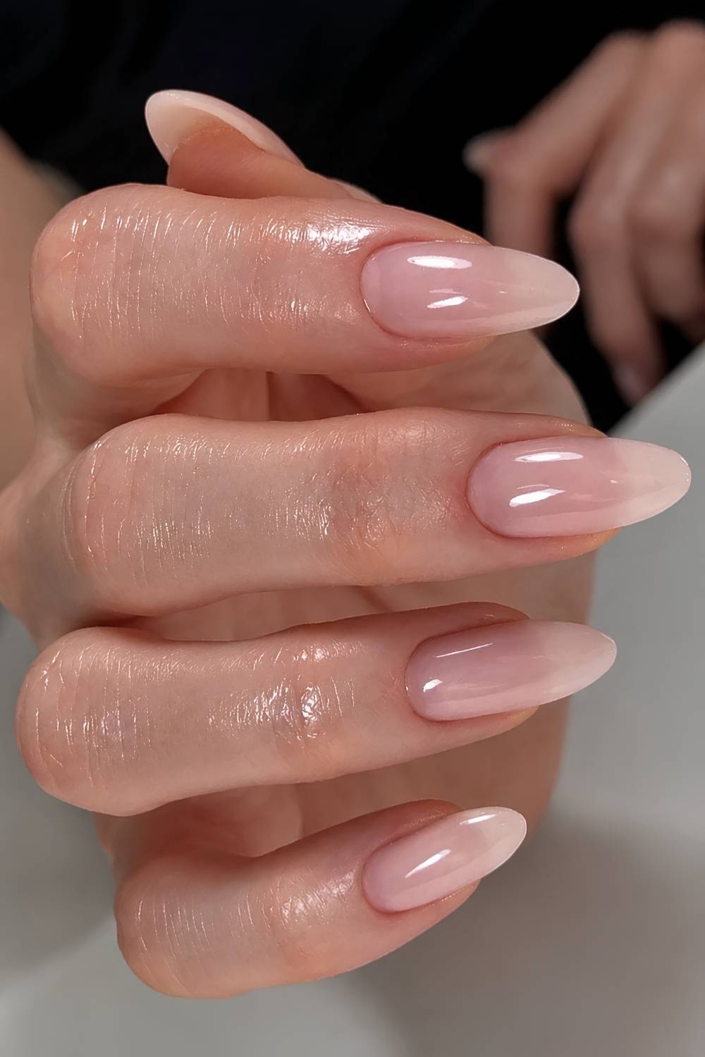 Milchige Nude Mandelnaegel