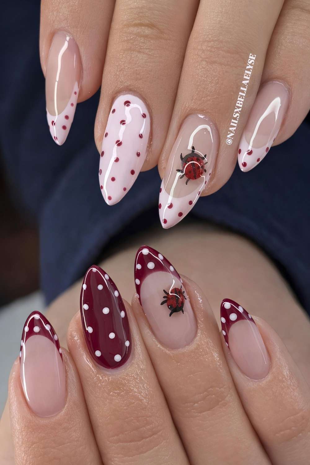 Rosa Bordeaux Naegel mit Marienkaefern und Punkten