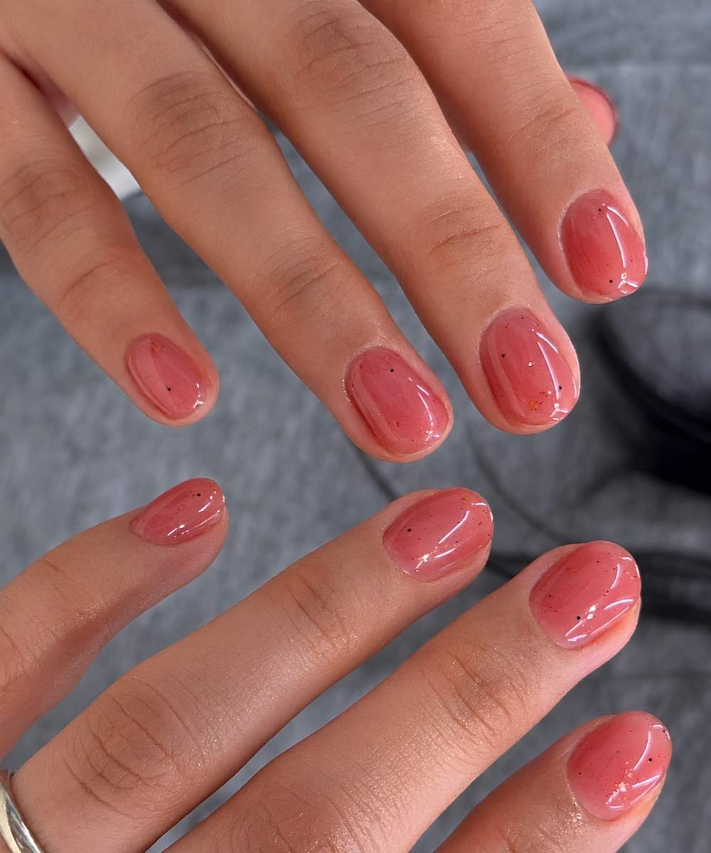 Rosa Jelly Manikuere mit Fruchtschalen Details