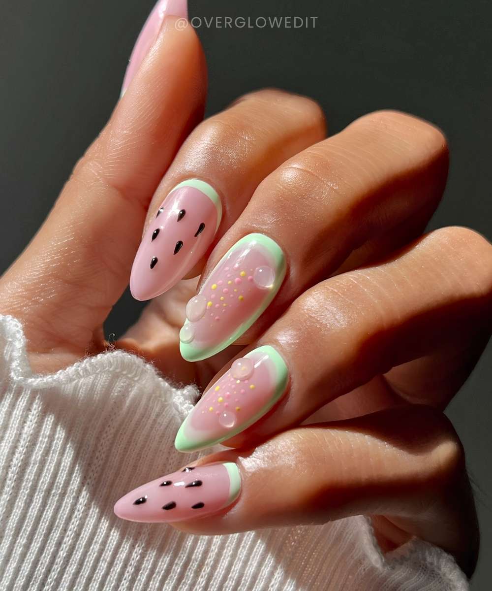 Wassermelonen Nageldesign mit Struktur