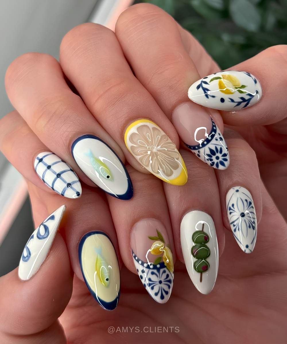 Weisse Naegel mit italienischen Sommermotiven