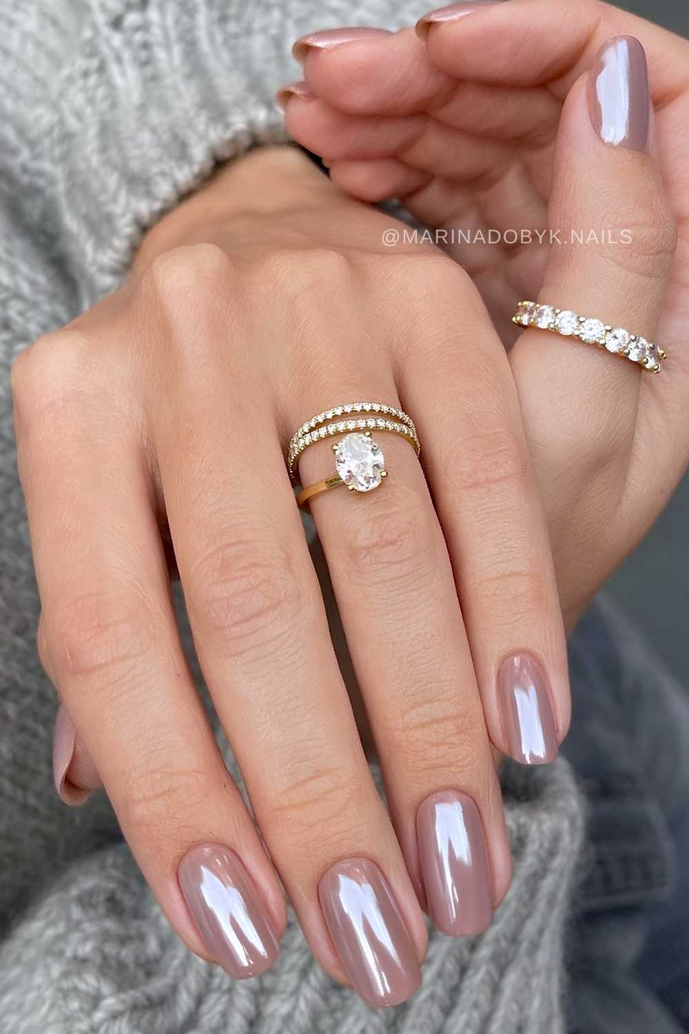 Elegante Mauve Chrome Nails
