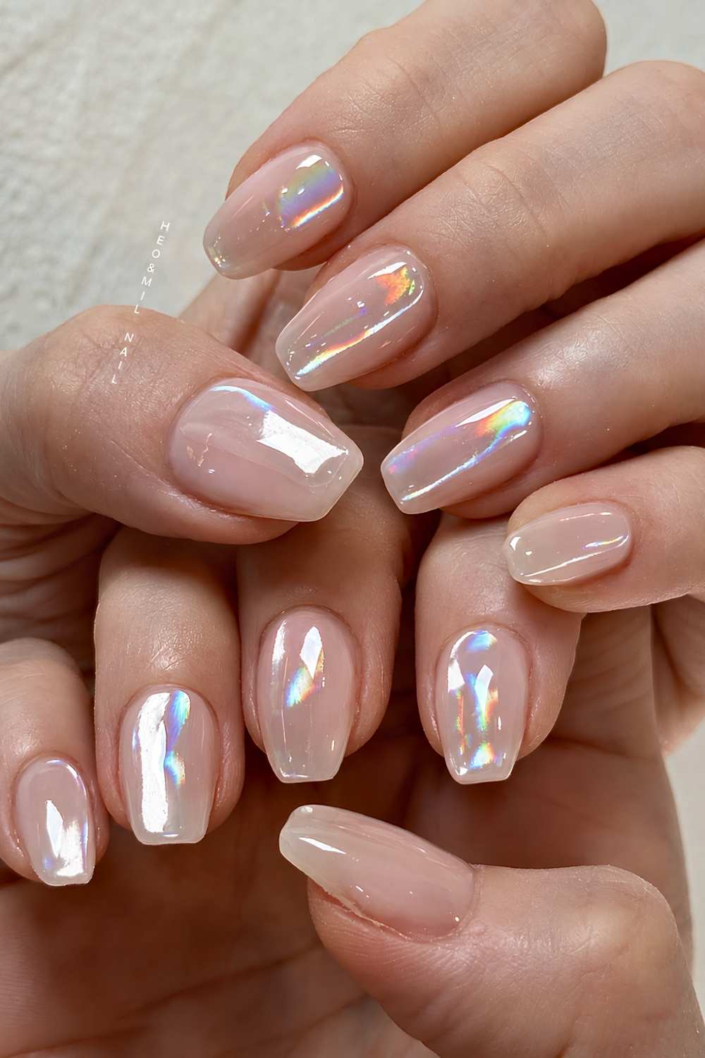 Klare aurora chrome naegel