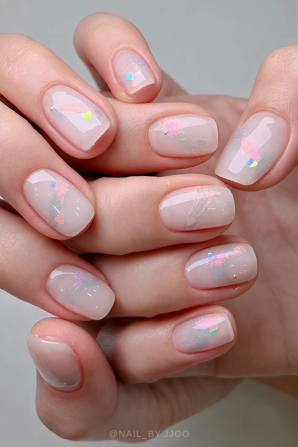 Milchige naegel mit aurora flakes
