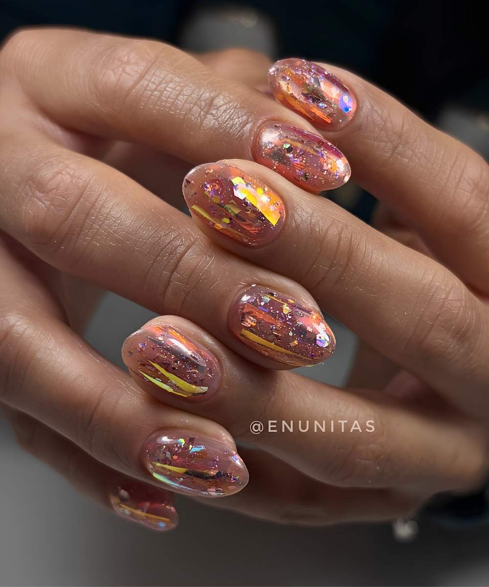 Orange goldene aurora naegel mit holo details